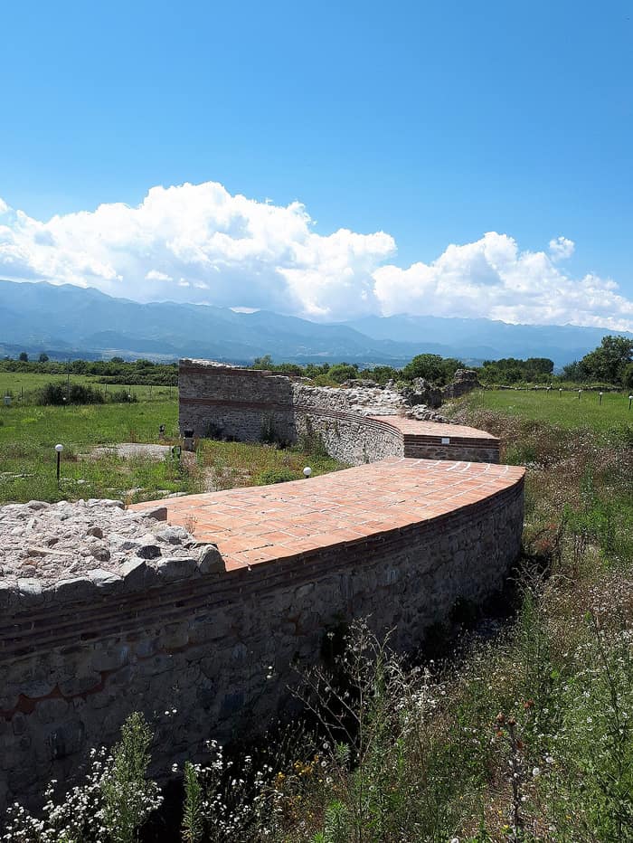 Nikopolis ad Nestum, kamienne mury rzymskiego miasta
