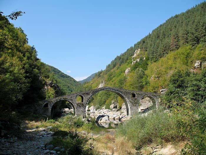 Die Teufelsbrücke über die Arda bei Ardino