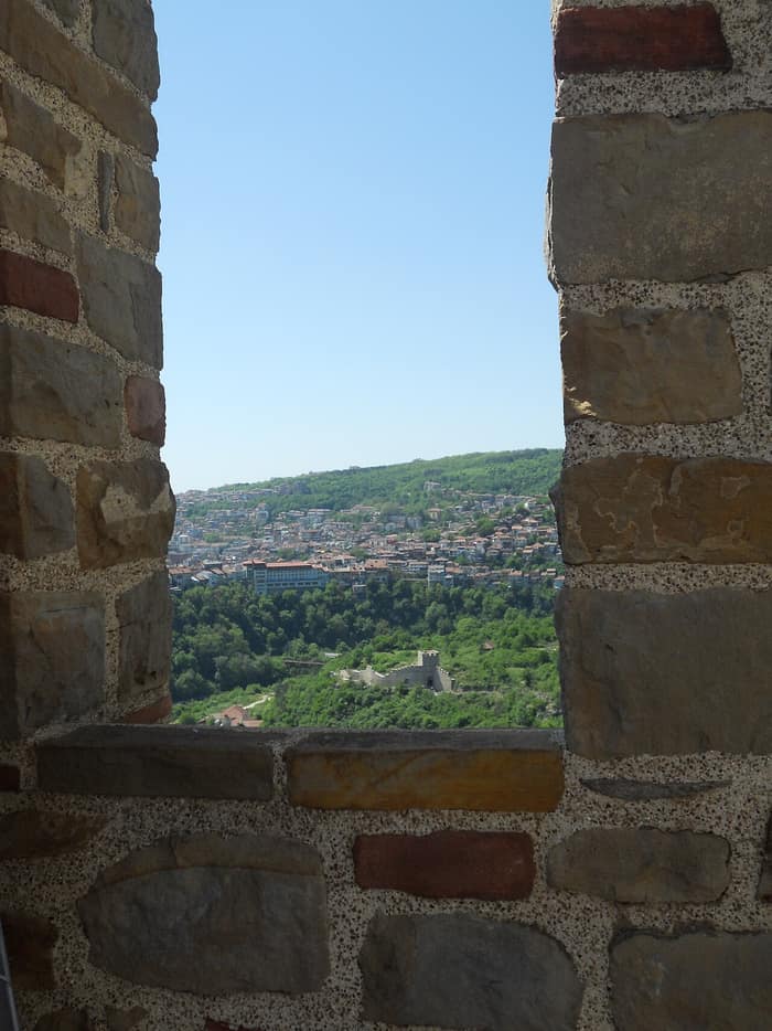 Blick auf die Befestigungen des Hügels Trapesiza