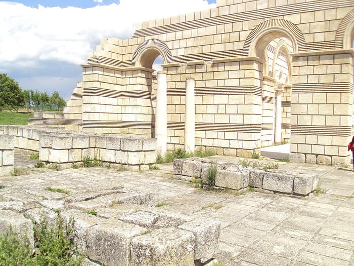 Голямата базилика в Плиска, втора допълнителна гледка