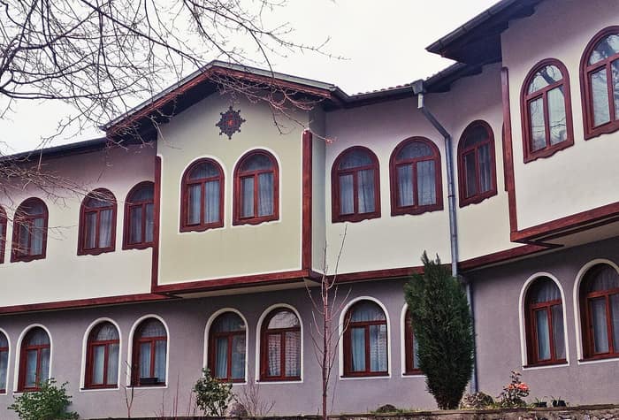 Monastyr Ruen, czwarty widok