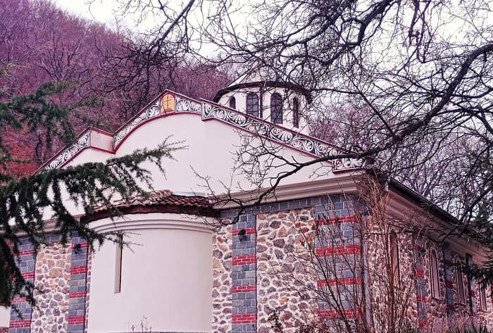 Monastyr Ruen, piąty widok