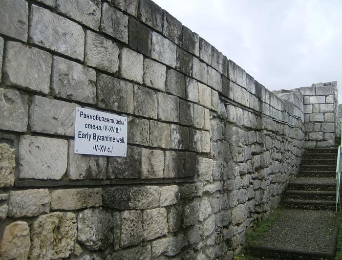 Twierdza Szumen, mur wczesnobizantyjski
