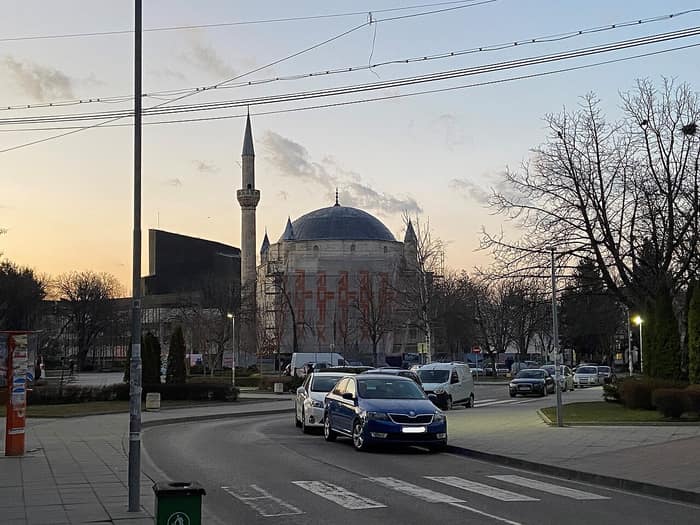 Meczet Ibrahim Paszy w trakcie prac renowacyjnych, marzec 2022