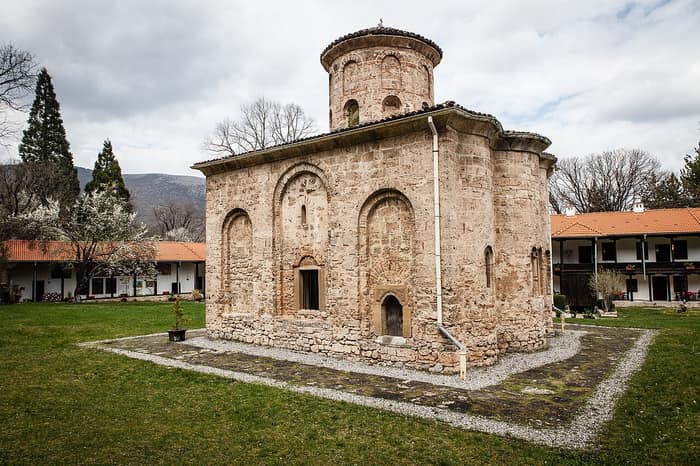 Monaster w Zemenie i jego średniowieczna cerkiew